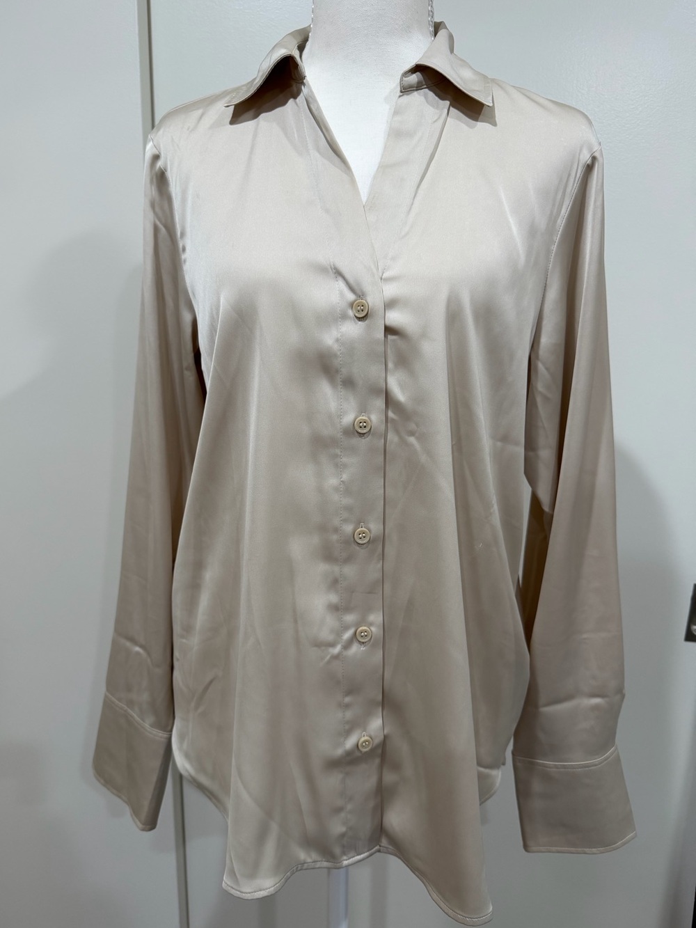 Women’s Classic Button-Up Shirt in Beige